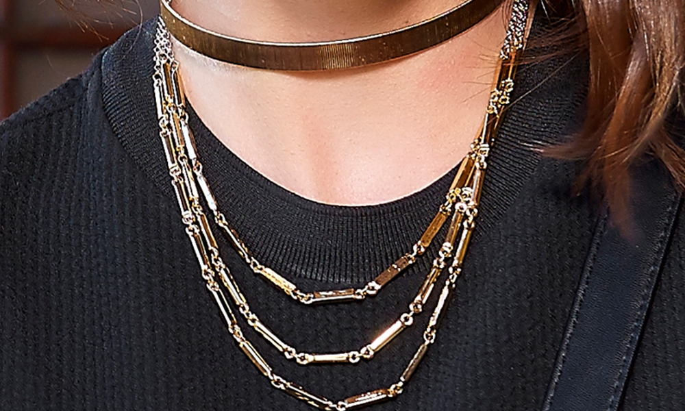 Necklace: 2171062